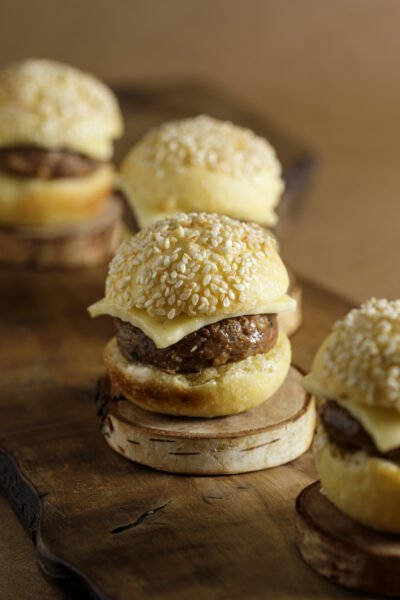 Alternative view of Mini Cheese Burger
